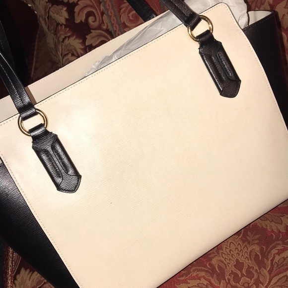 Ralph Lauren Leather Purse - Picture 4 of 7